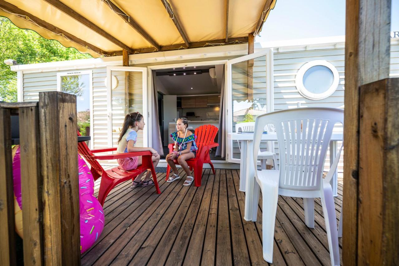 Charmant Camping Familiale 3 Etoiles Vue 360 Plage Piscine A Debordement Empl Xxl Labeaume Exterior photo